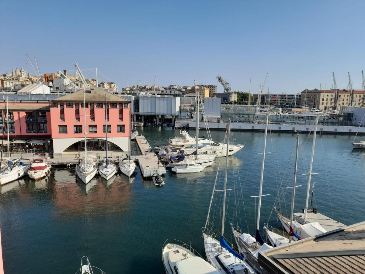 Bilocale Vista Mare Con Terrazzo-Porto Antico- Parcheggio Scontato Apartment Генуа Екстериор снимка