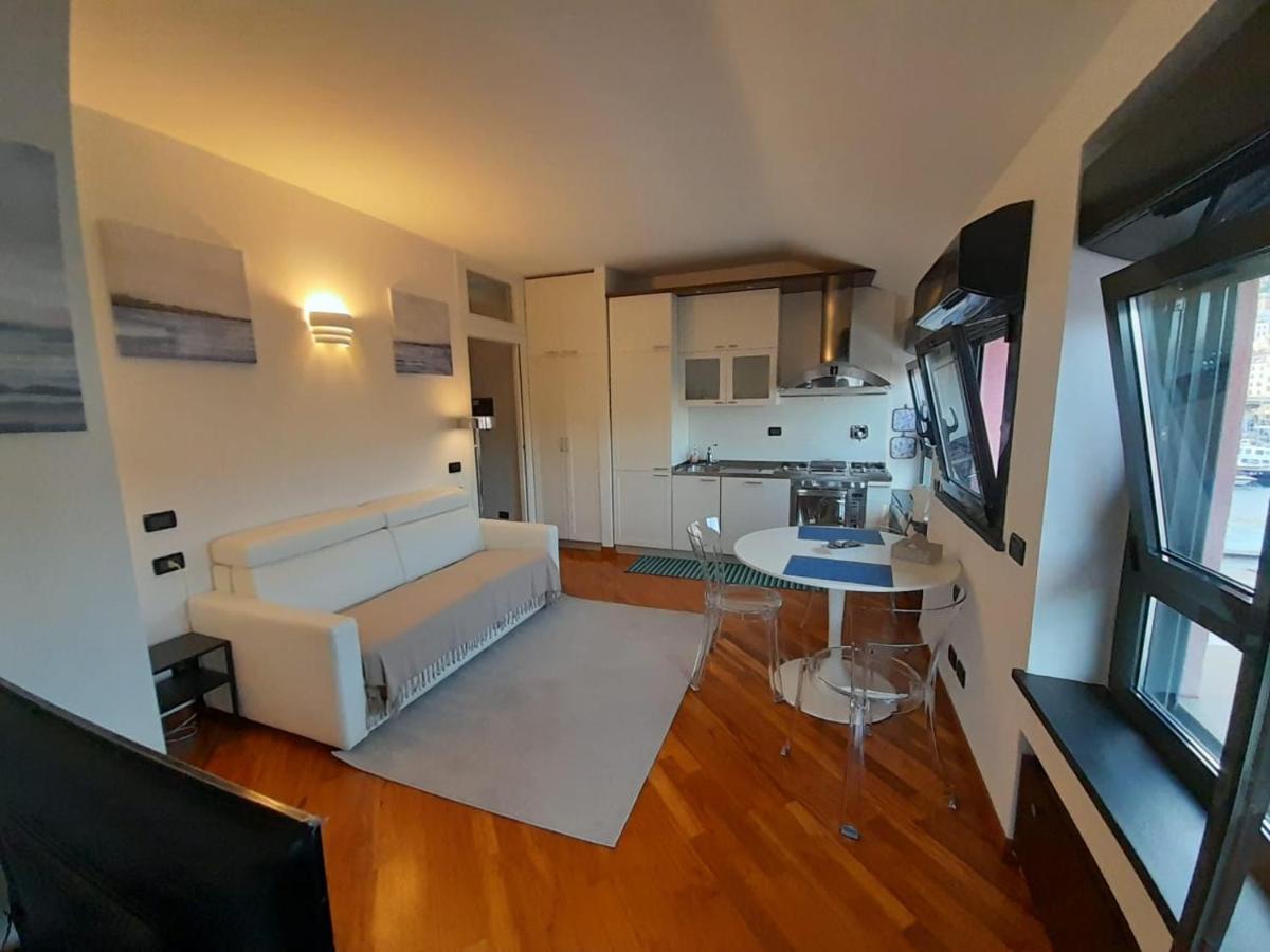 Bilocale Vista Mare Con Terrazzo-Porto Antico- Parcheggio Scontato Apartment Генуа Екстериор снимка