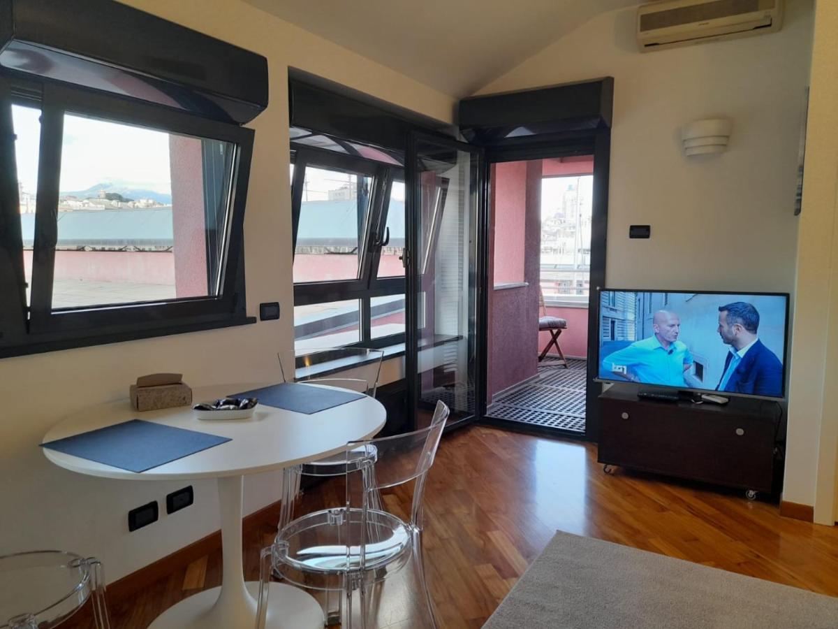 Bilocale Vista Mare Con Terrazzo-Porto Antico- Parcheggio Scontato Apartment Генуа Екстериор снимка
